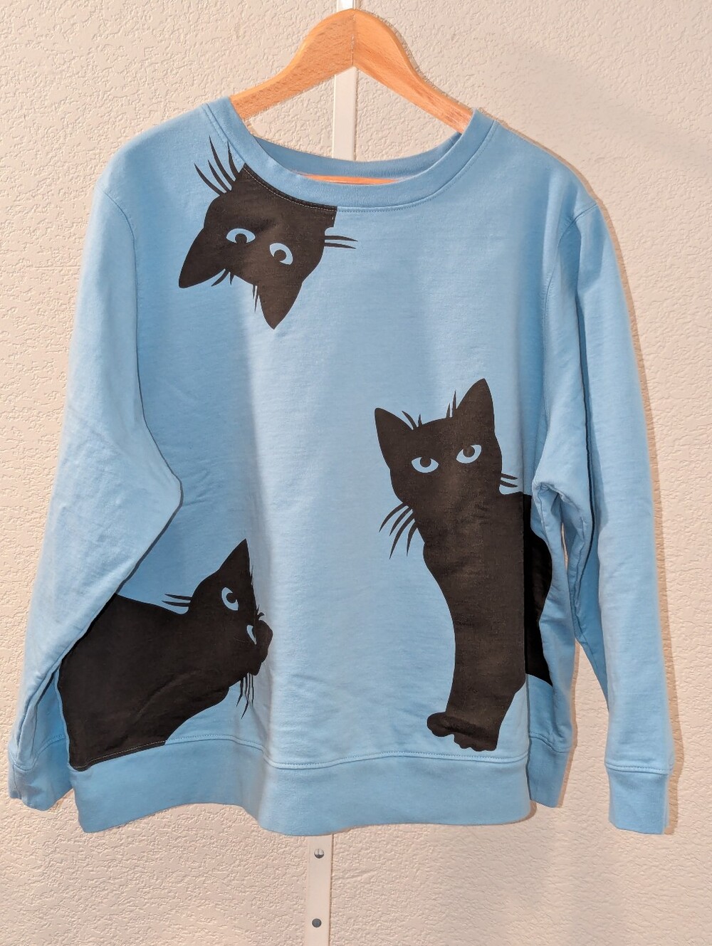 Cats Serengeti Catalog Favorites Peeking Black Cats Sweatshirt Light Blue 2X